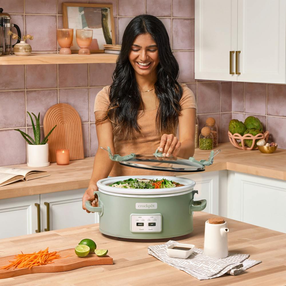 crock-pot-programmable-design-series-6-quart-cook-and-carry-slow-cooker-moonshine-l4 3f87b859-8171-37ea-b973-bcd7f8f2515e.jpg