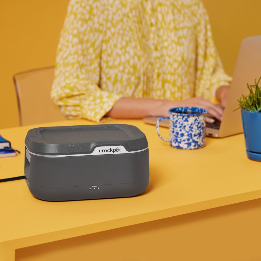 crock-pot-go-portable-food-warmer-electric-lunch-box-with-detachable-cord-k2 DC-39029-Crockpot_CPGO-ATF08-nogfx